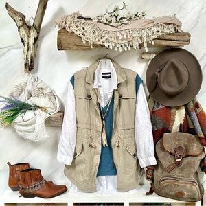 Utility Trendy safari/cargo style boho vest w prairie/country/cottage core vibe
